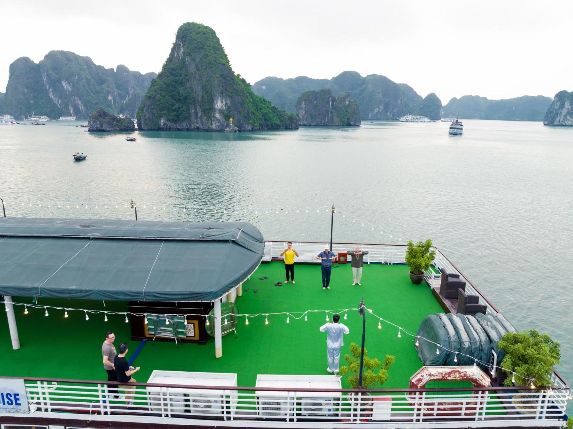 下龍 Dragon Crown Legend Cruise酒店 外观 照片